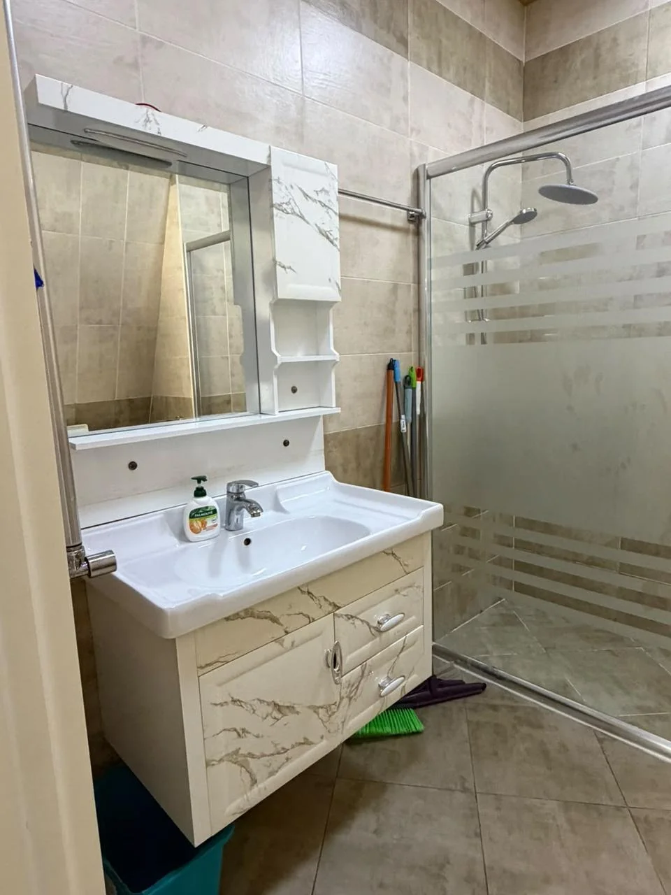 Kirayə 4 otaqlı Mənzil 150 m² Xətai r.