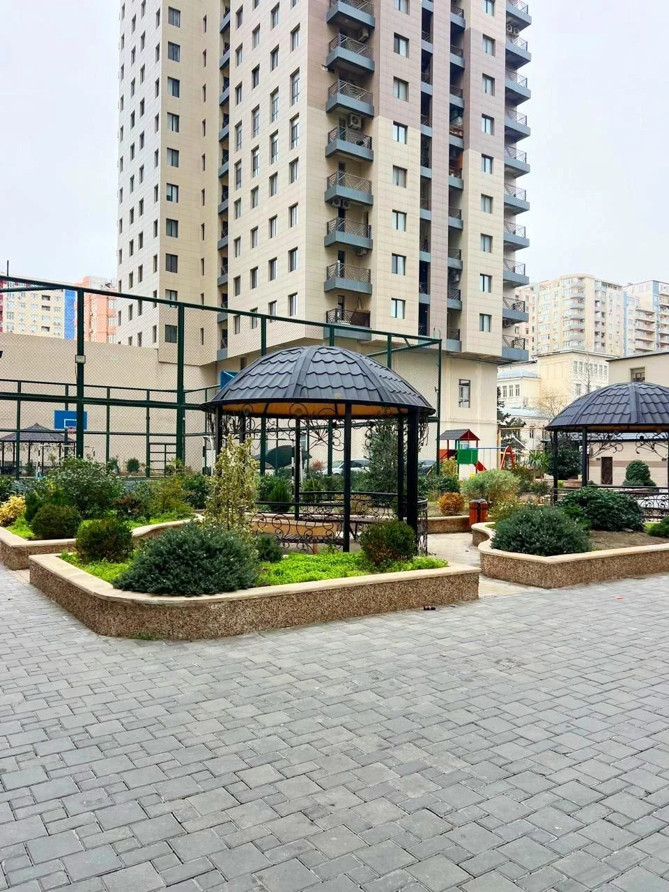 Satılır 4 otaqlı Mənzil 193 m² Nəsimi r.