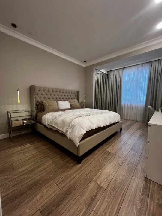 Kirayə 3 otaqlı Mənzil 130 m² Səbail r.