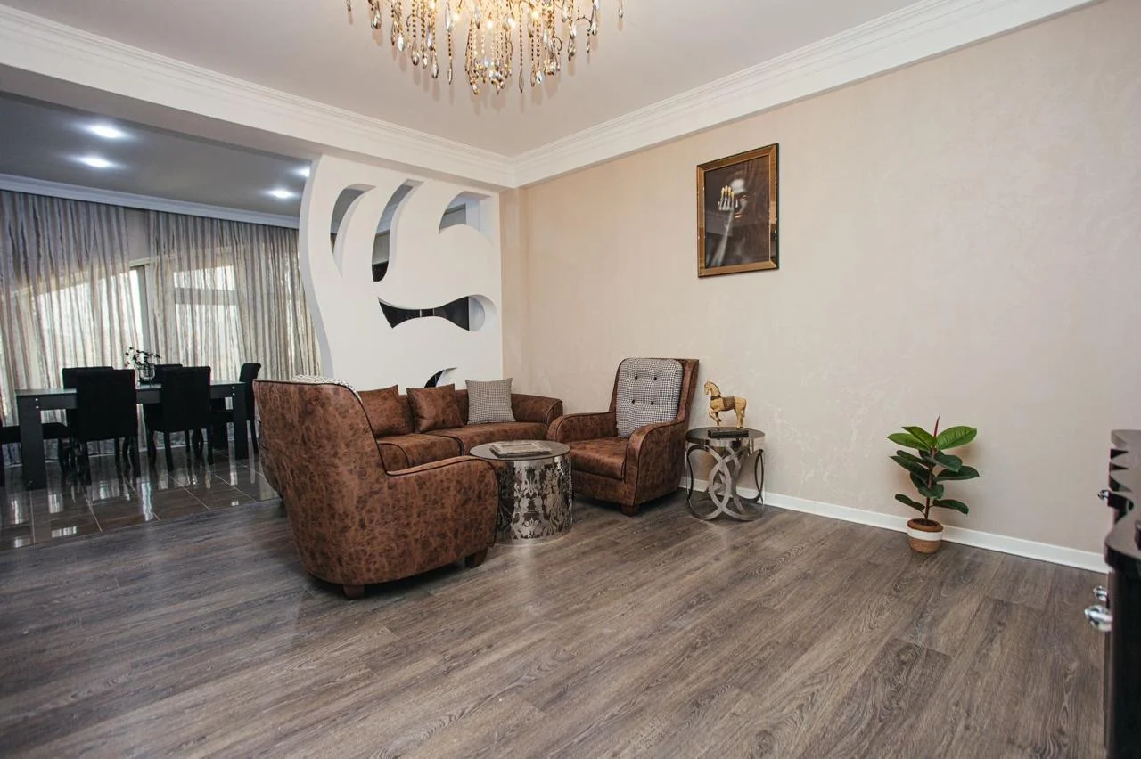 Kirayə 3 otaqlı Mənzil 167 m² Nizami r. – şəkil 7