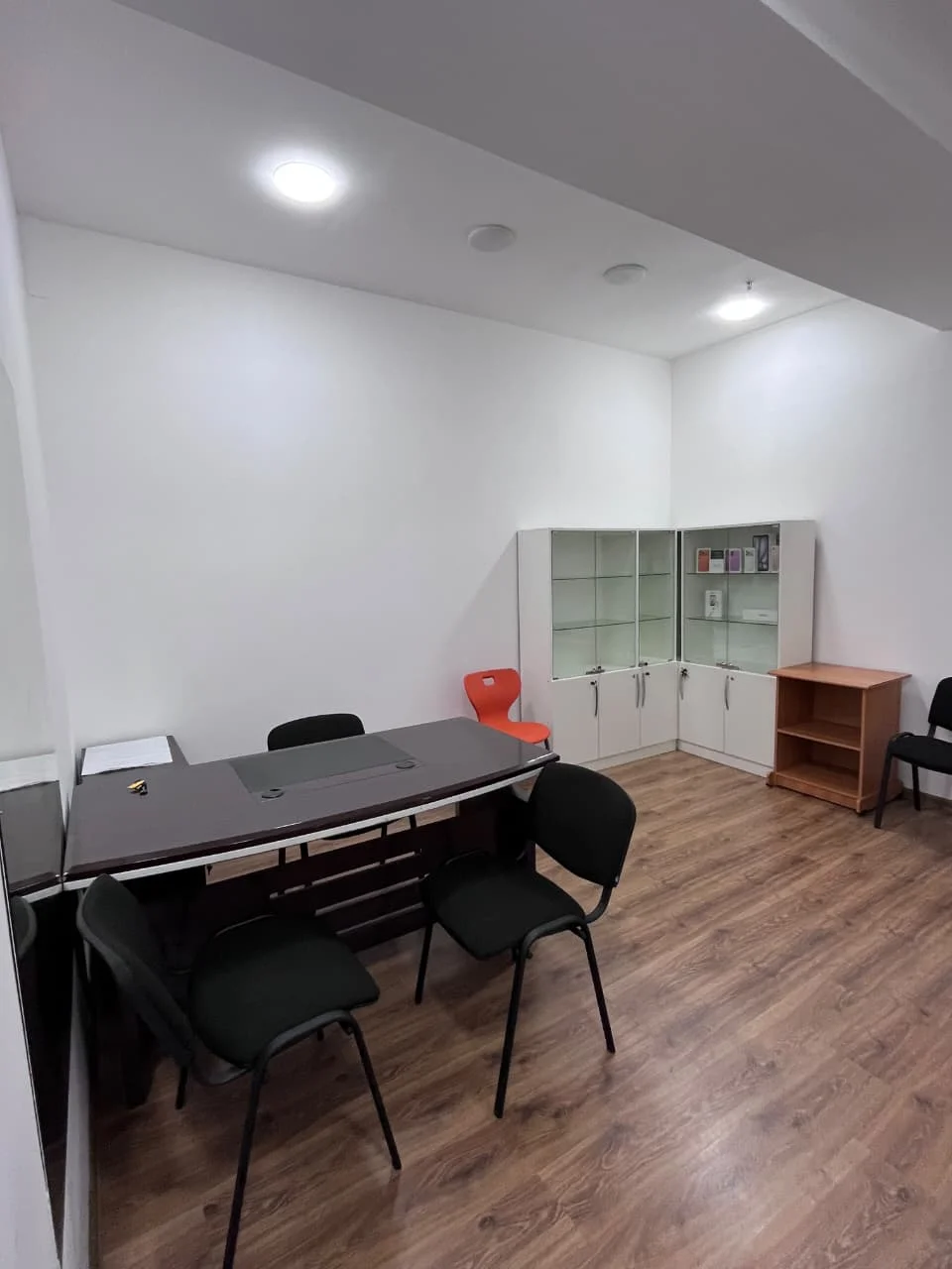 Kirayə 1 otaqlı Ofis 17 m² Nəsimi r. 28 May m. – şəkil 2