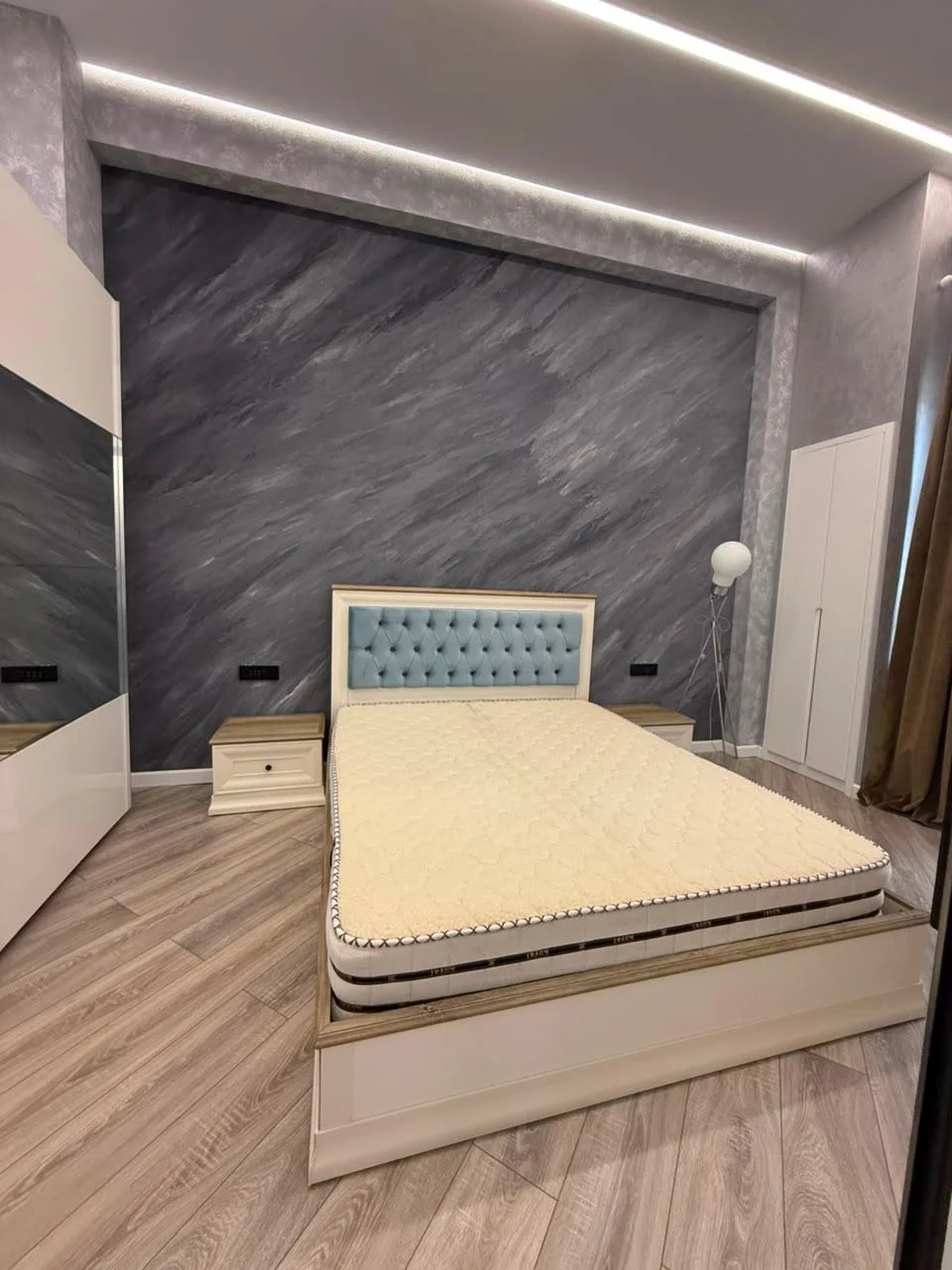 Kirayə 2 otaqlı Mənzil 60 m² Xətai r.