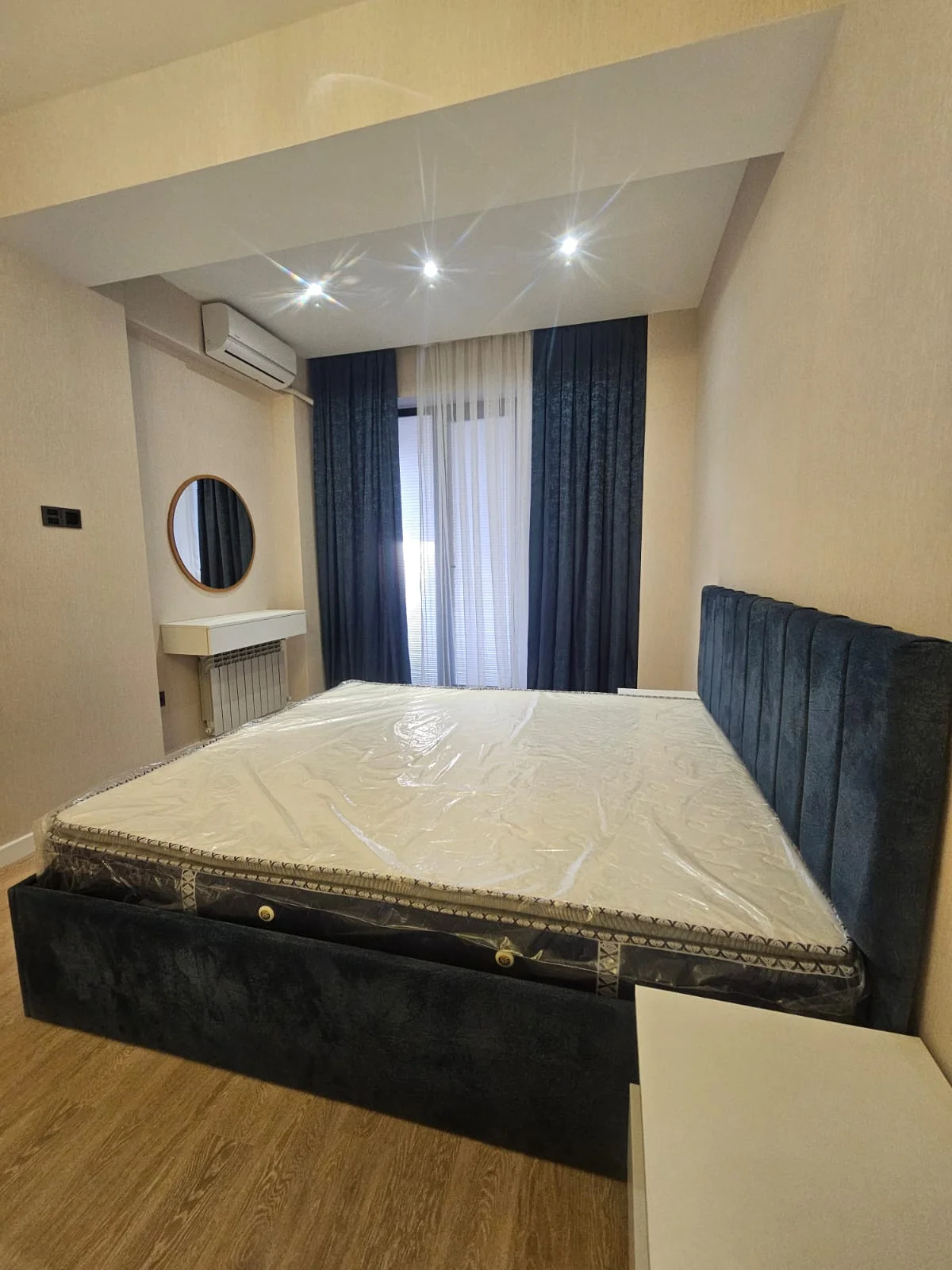 Kirayə 2 otaqlı Mənzil 80 m² Xətai r.