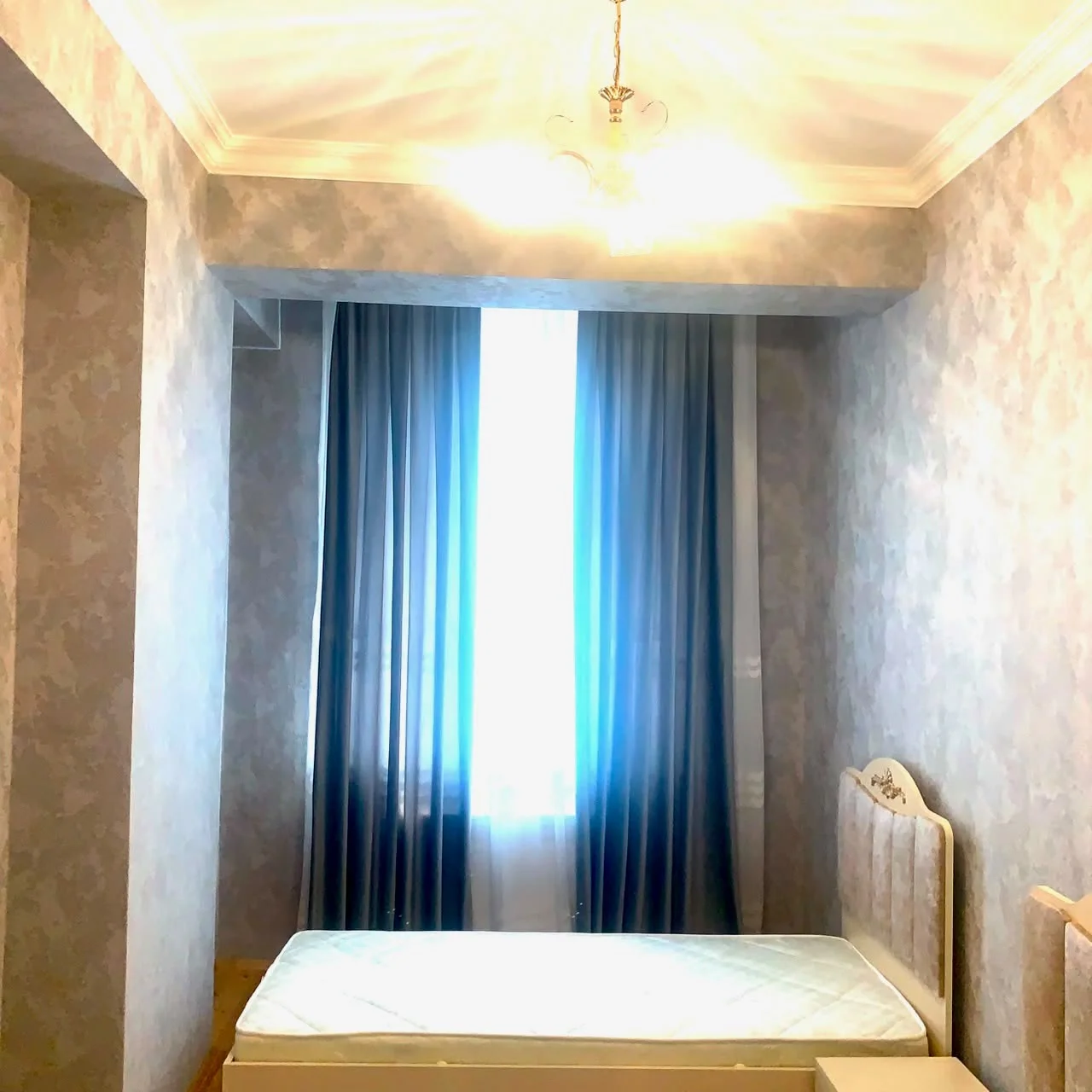 Kirayə 2 otaqlı Mənzil 80 m² Nizami r.