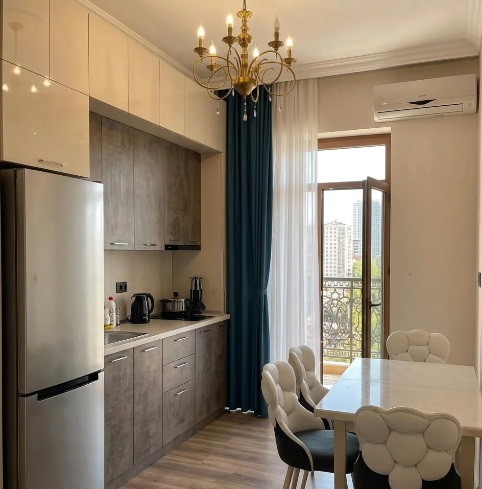 Kirayə 3 otaqlı Mənzil 96 m² Nərimanov r.