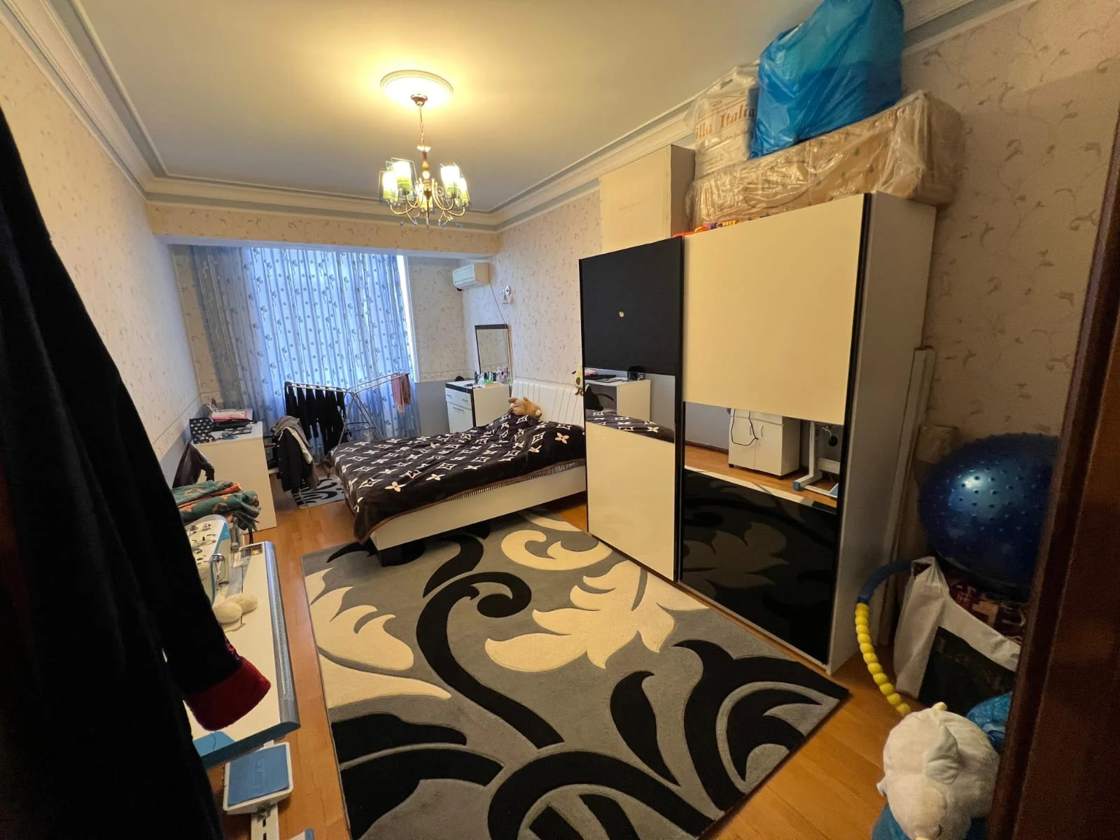 Kirayə 4 otaqlı Mənzil 185 m² Yasamal r.