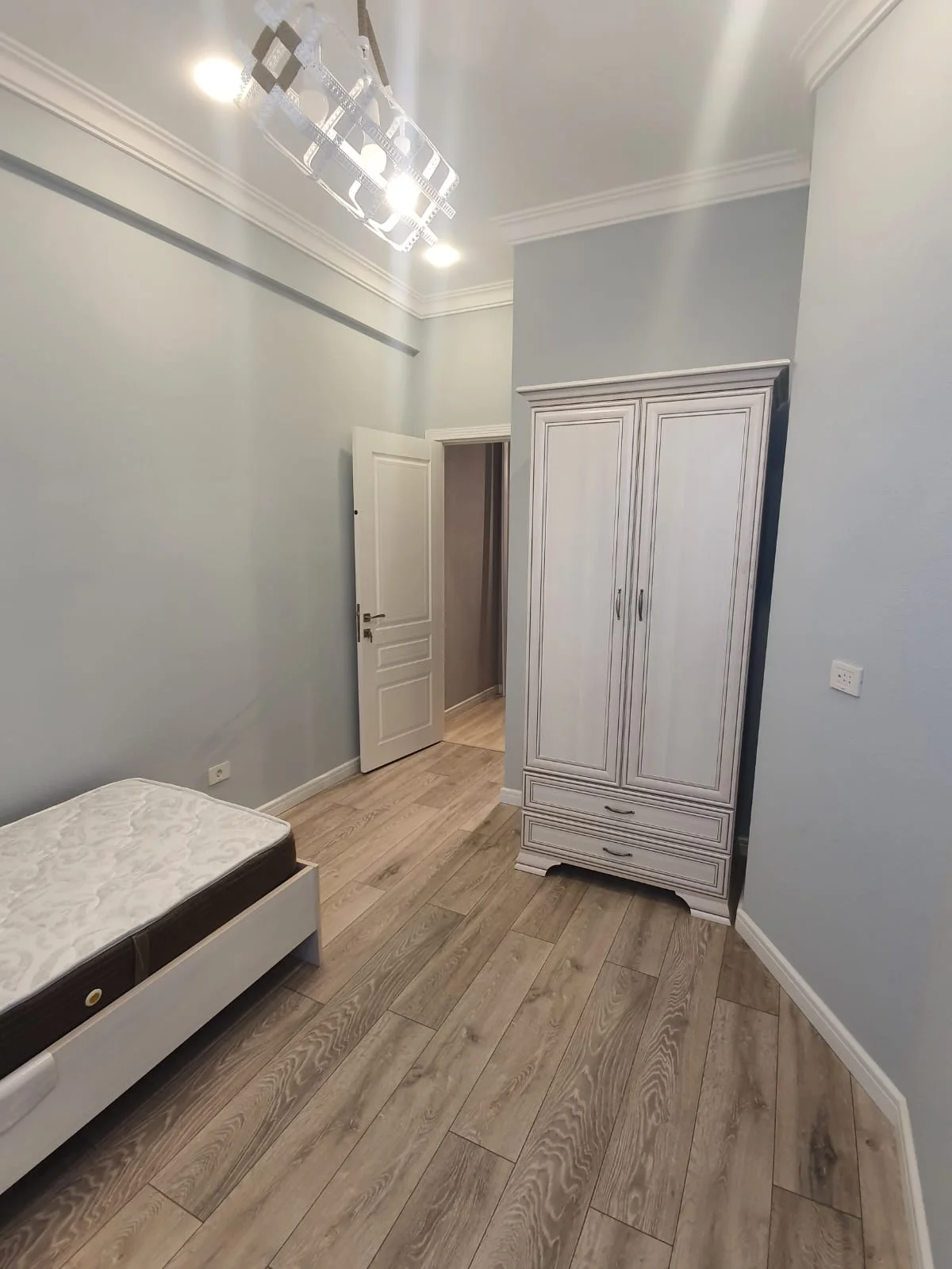 Kirayə 3 otaqlı Mənzil 100 m² Yasamal r. İnşaatçılar m. – şəkil 4