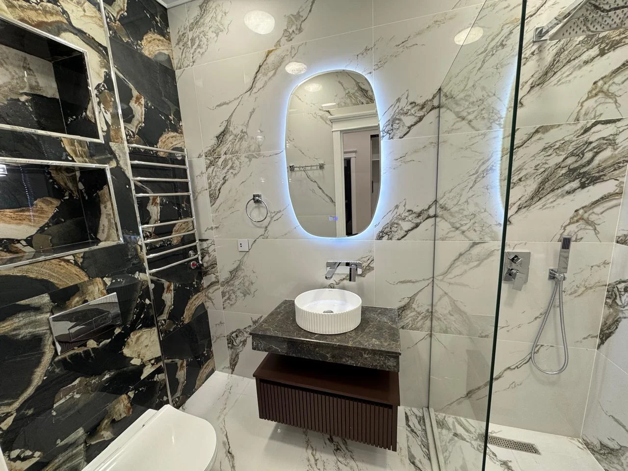 Kirayə 3 otaqlı Mənzil 110 m² Xətai r.