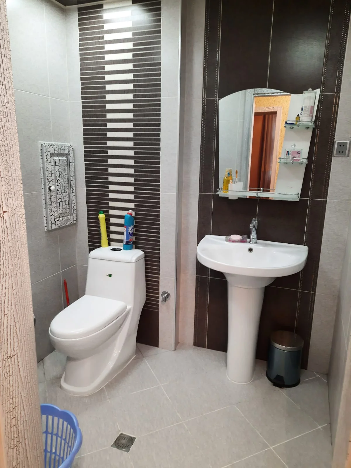 Kirayə 3 otaqlı Mənzil 130 m² Xətai r.