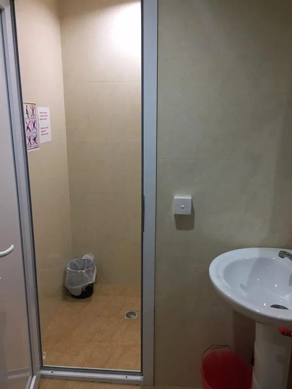 Kirayə 5 otaqlı Ofis 140 m² Səbail r.