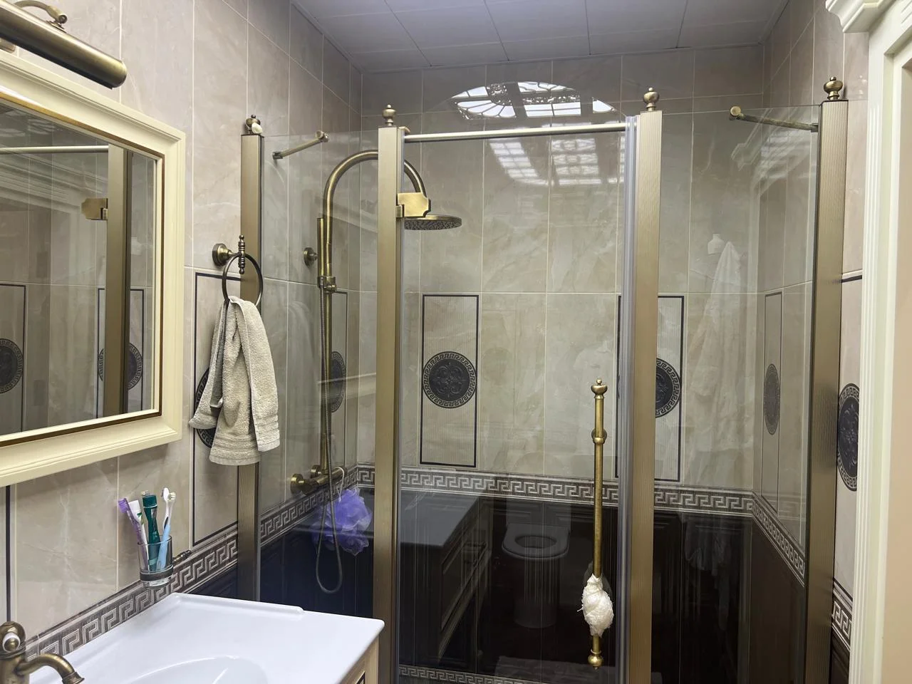 Satılır 4 otaqlı Mənzil 4 m² Nəsimi r.