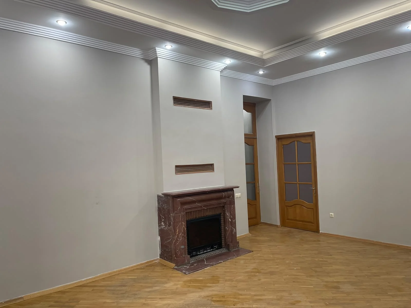 Kirayə 5 otaqlı Ofis 160 m² Nəsimi r. – şəkil 4
