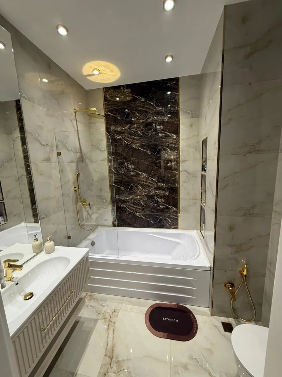 Аренда 4-комнатная Квартира 190 m² Xətai р-н Ağ şəhər пос. – şəkil 5