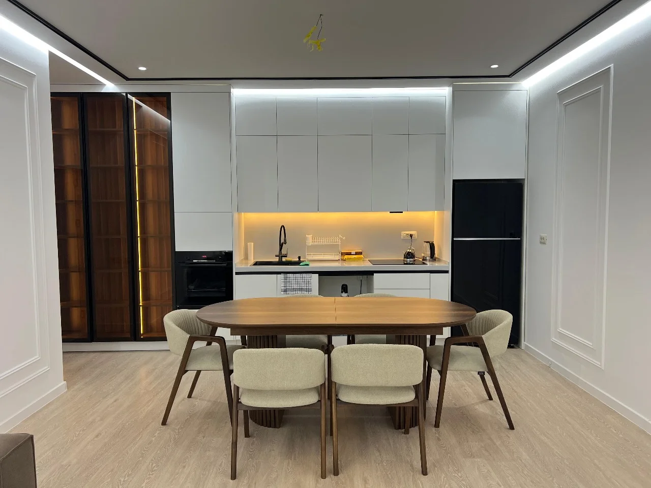 Kirayə 3 otaqlı Mənzil 110 m² Nəsimi r. 8 Noyabr m. – şəkil 2
