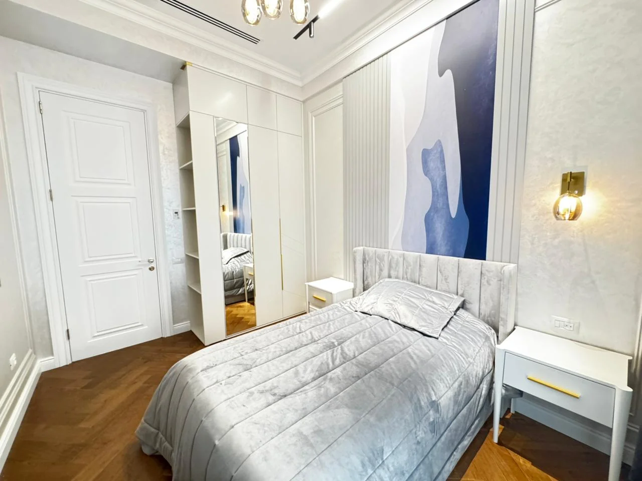 Kirayə 3 otaqlı Mənzil 120 m² Xətai r.