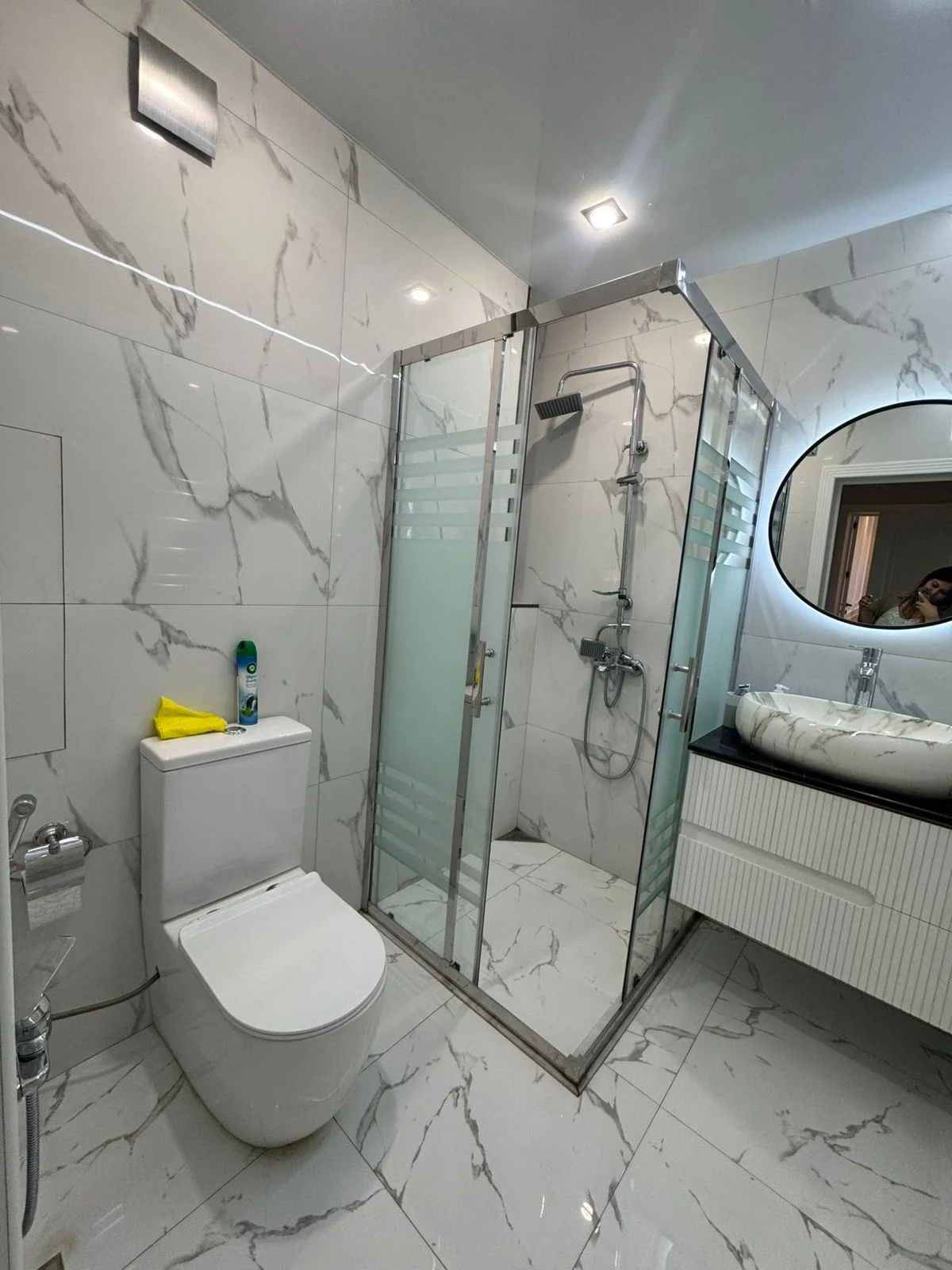 Kirayə 2 otaqlı Mənzil 80 m² Nəsimi r.