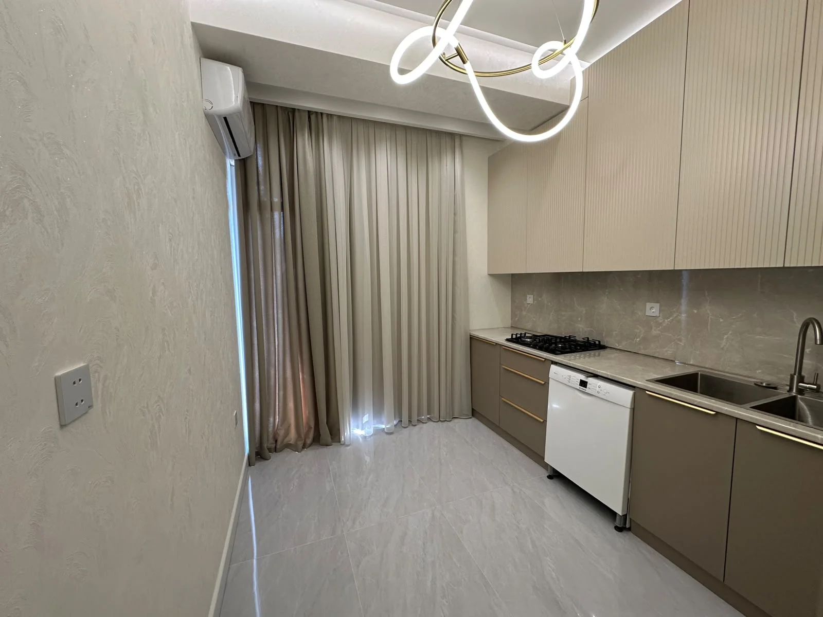 Kirayə 2 otaqlı Mənzil 74 m² Bakı – şəkil 3