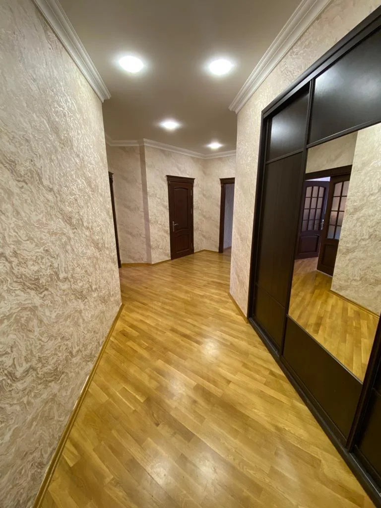 Kirayə 3 otaqlı Mənzil 161 m² Nərimanov r. – şəkil 19