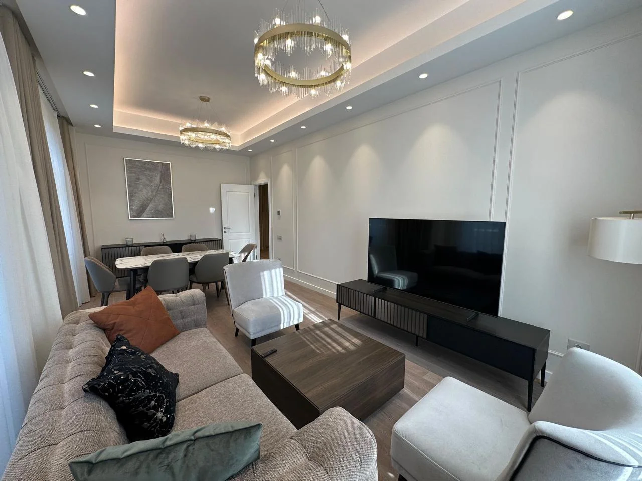 Kirayə 3 otaqlı Mənzil 111 m² Xətai r.