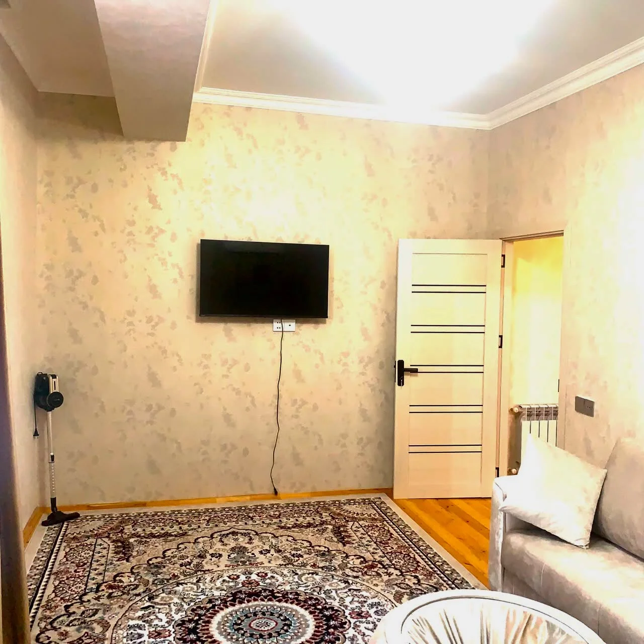 Kirayə 2 otaqlı Mənzil 80 m² Nizami r.