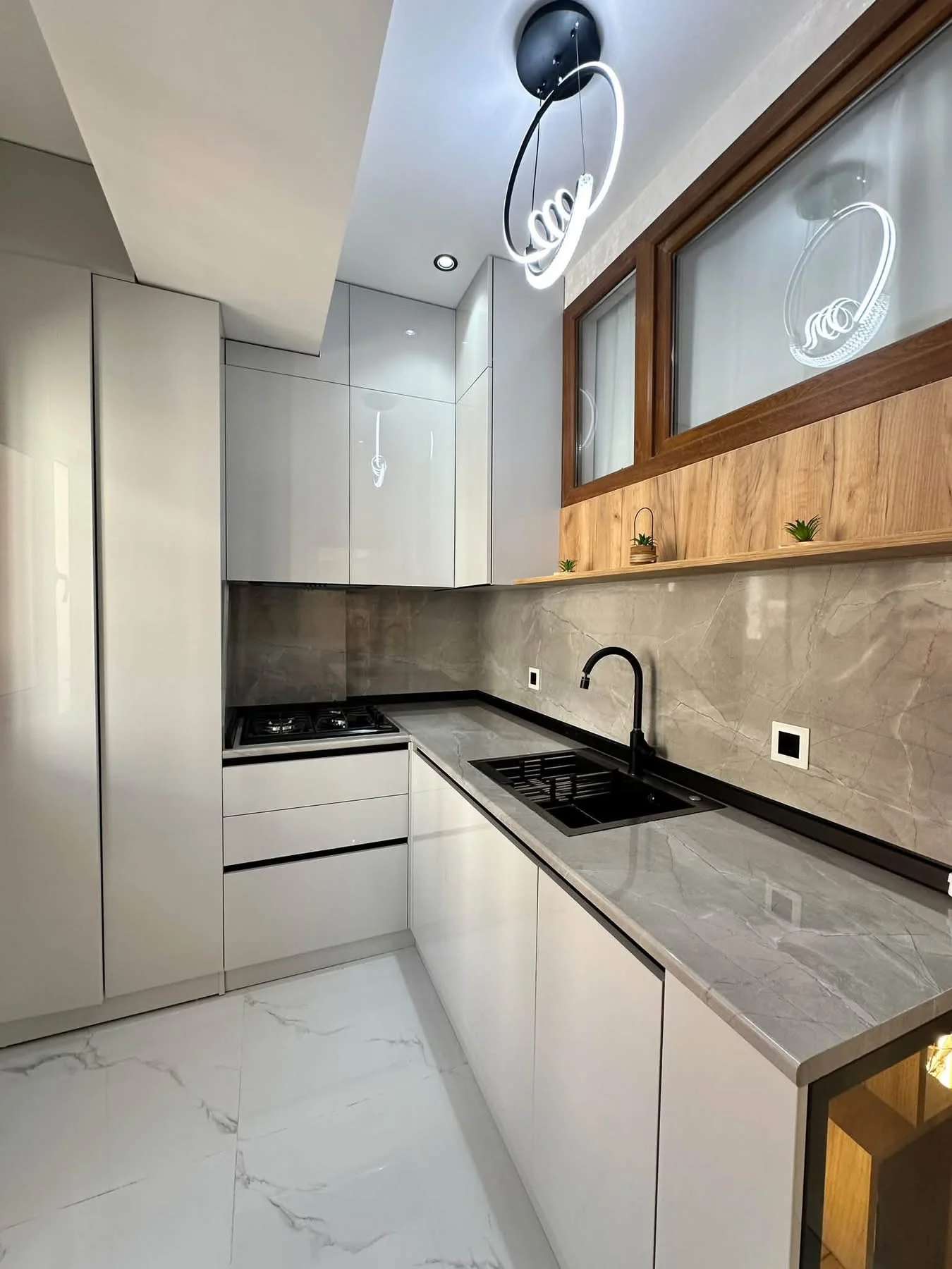 Satılır 2 otaqlı Mənzil 65 m² Xətai r.