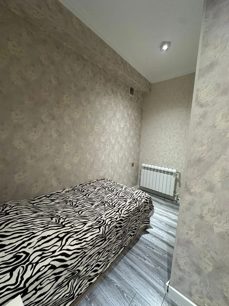 Kirayə 3 otaqlı Mənzil 80 m² Yasamal r. Yeni Yasamal q. İnşaatçılar m. – şəkil 18