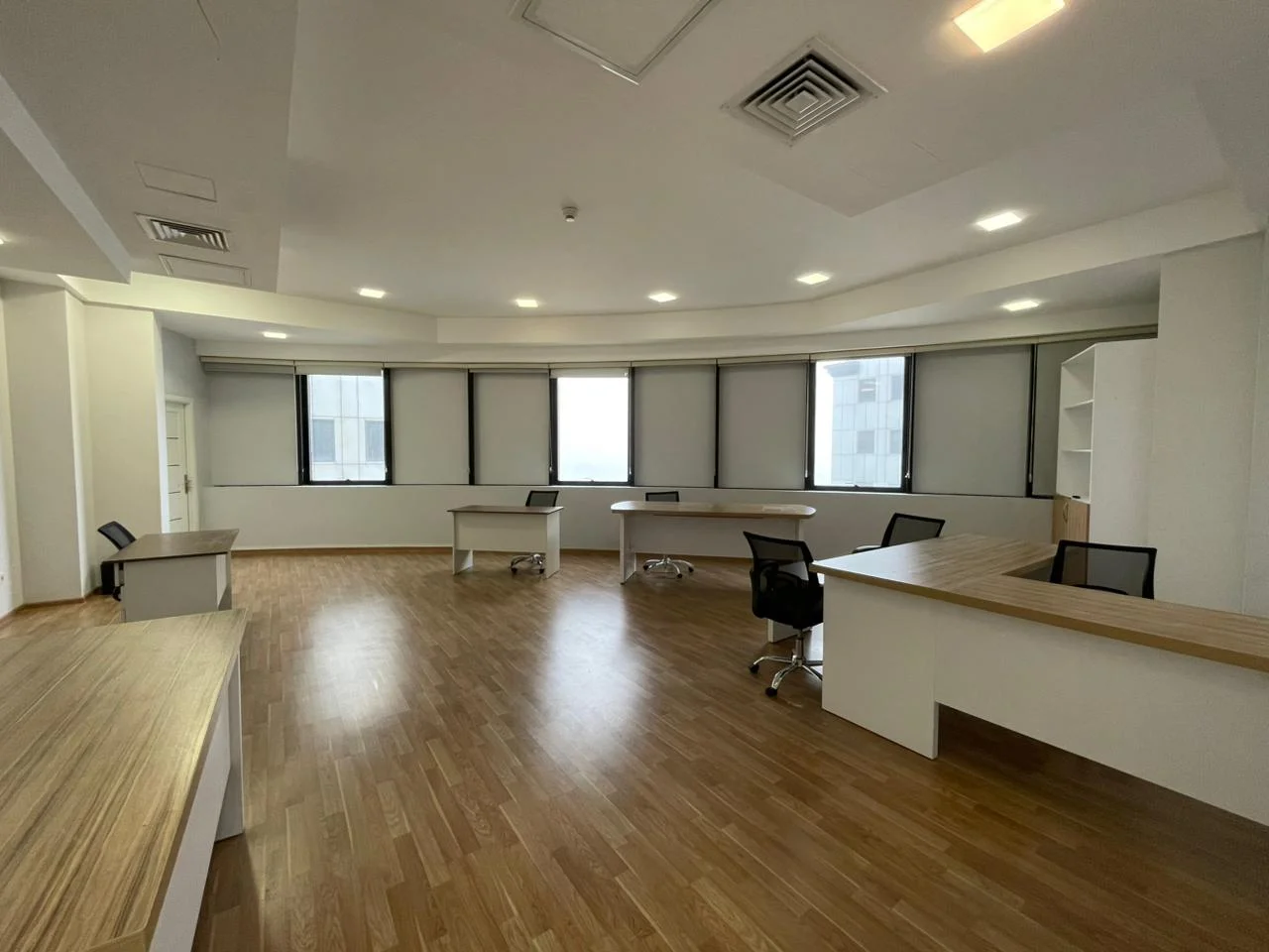 For rent 1-room Office 242 m² Xətai dist. Şah İsmayıl Xətai metro – şəkil 2