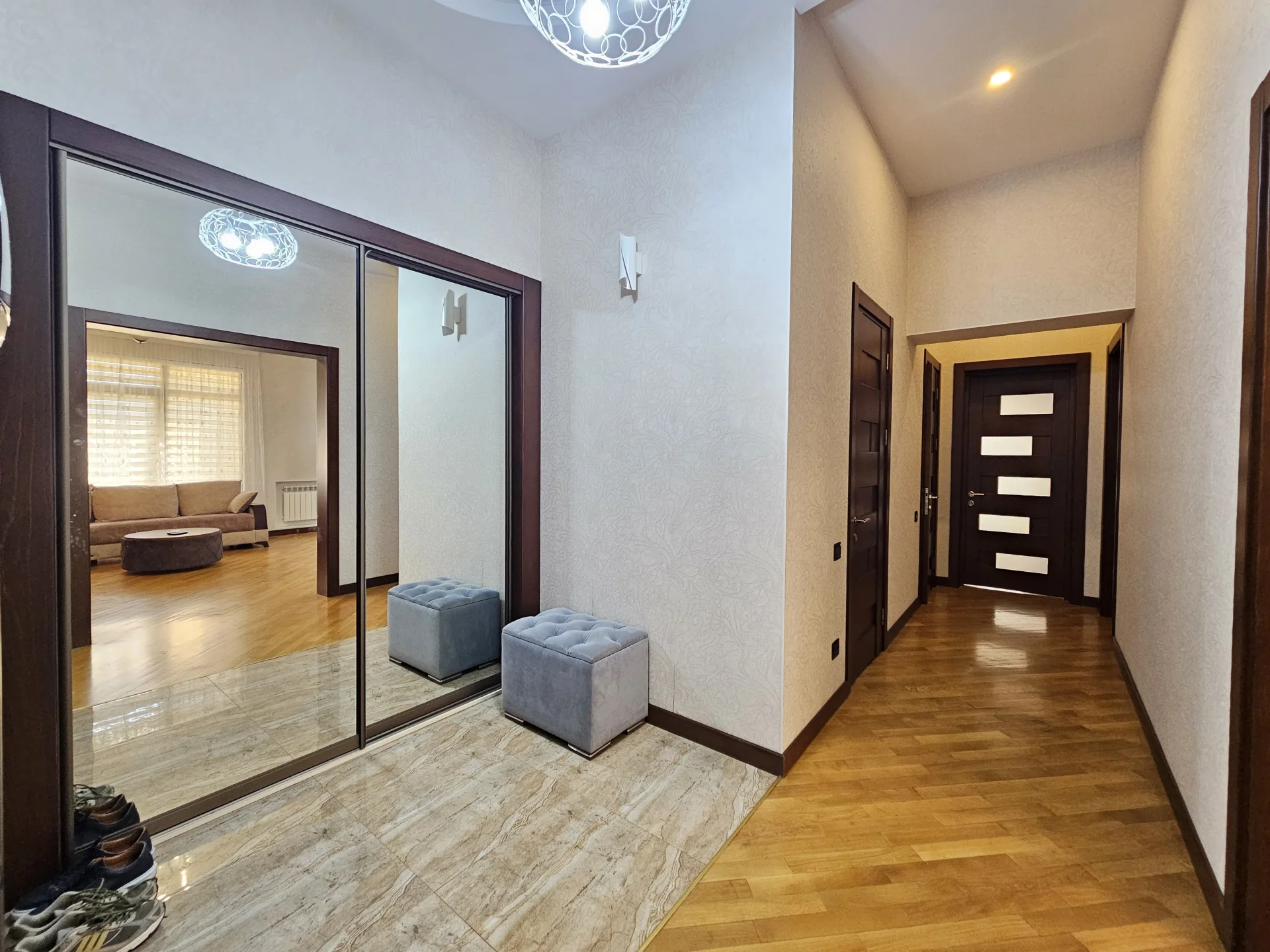 🏡 QIŞ PARKININ YANINDA