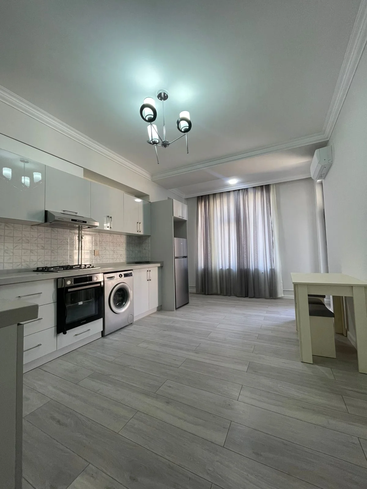 Kirayə 4 otaqlı Mənzil 155 m² Nəsimi r.