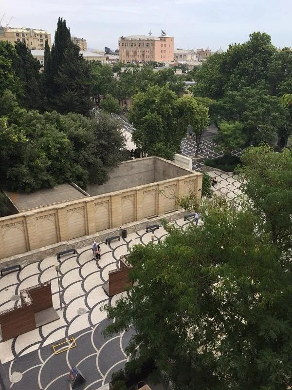Kirayə 5 otaqlı Ofis 140 m² Səbail r.