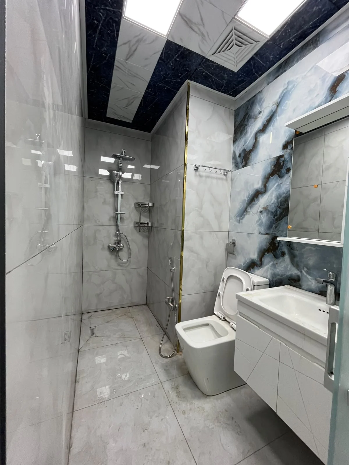 Kirayə 2 otaqlı Mənzil 80 m² Nərimanov r. Gənclik m. – şəkil 8