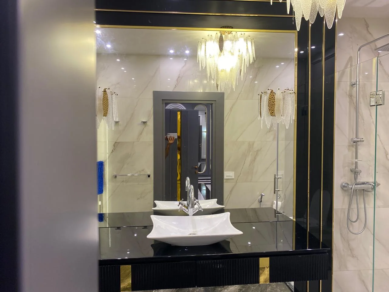 Kirayə 3 otaqlı Mənzil 170 m² Nəsimi r.