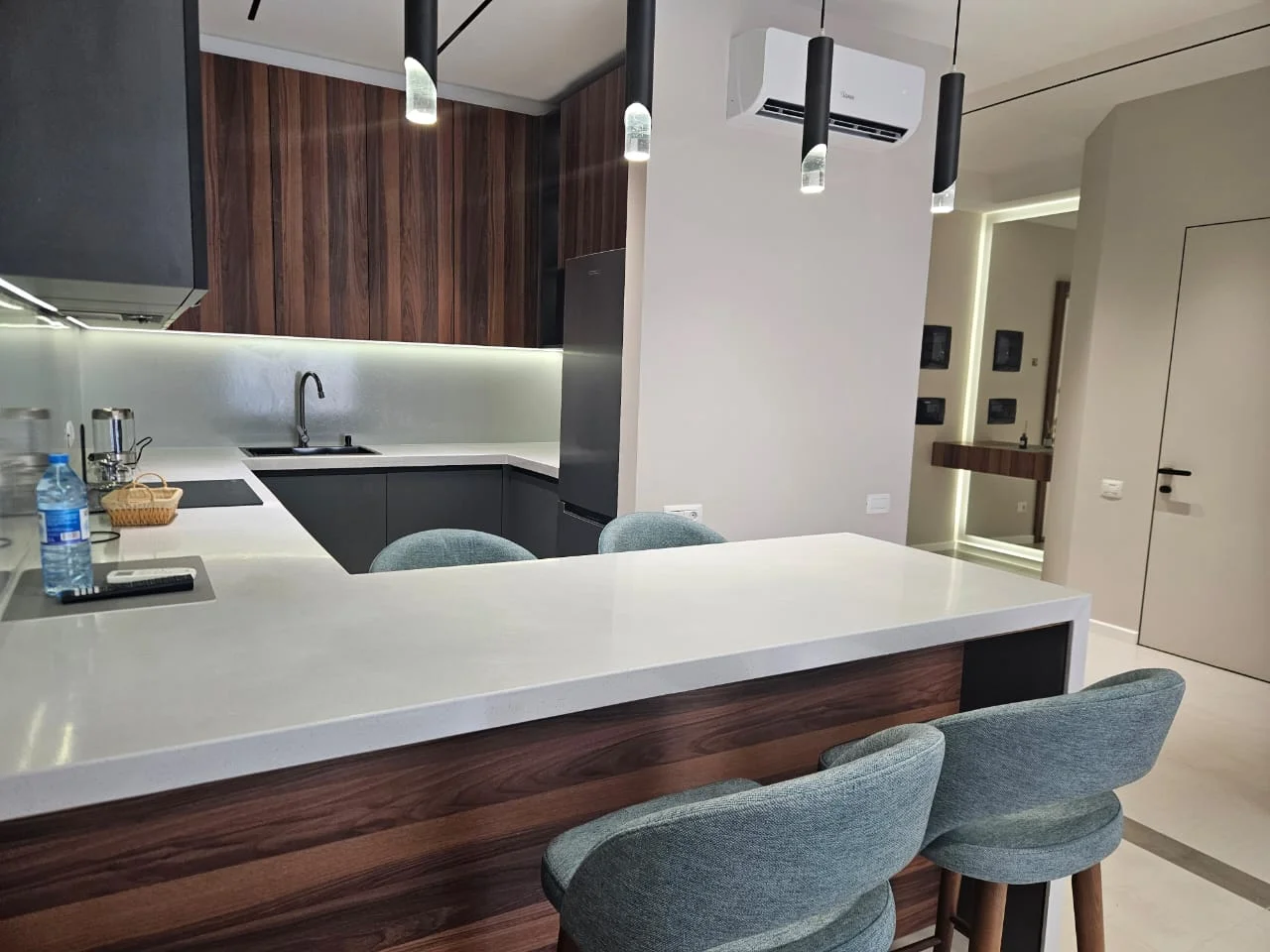 Kirayə 2 otaqlı Mənzil 65 m² Xətai r.