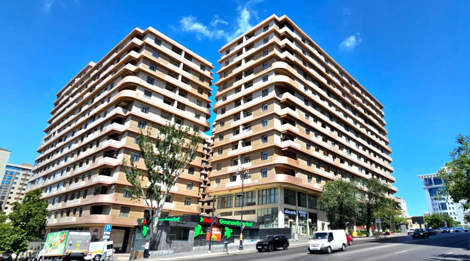 Satılır 4 otaqlı Mənzil 250 m² Nəsimi r. 28 May m. – şəkil 1