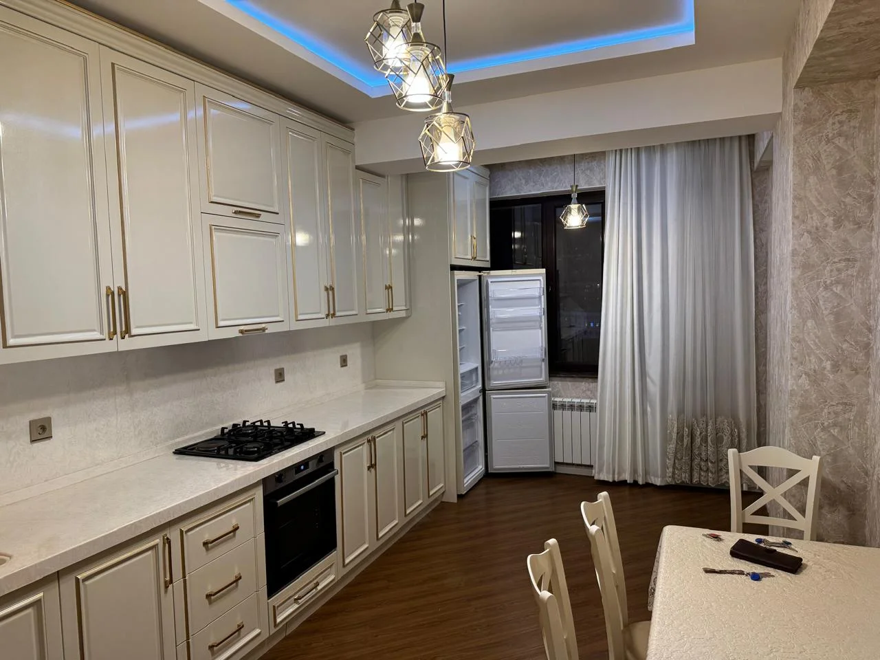 Kirayə 3 otaqlı Mənzil 130 m² Nəsimi r. 28 May m. – şəkil 3