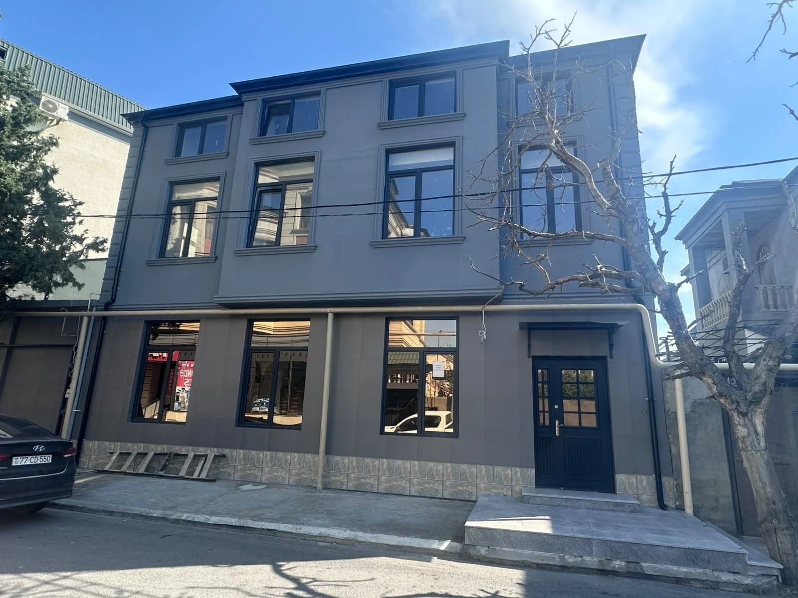 Kirayə Obyekt 350 m² Binəqədi r.