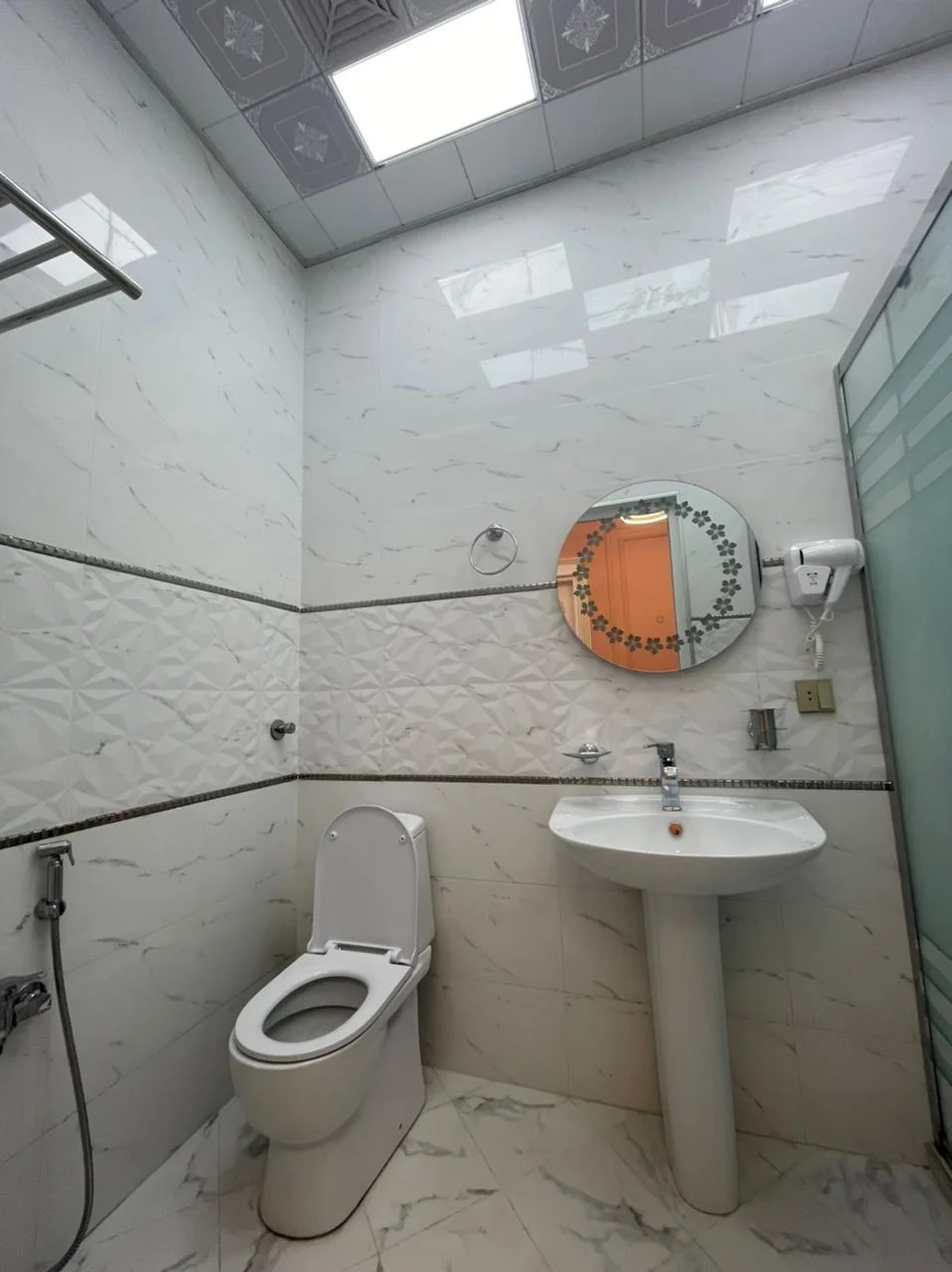 Kirayə 3 otaqlı Mənzil 90 m² Nəsimi r. – şəkil 7