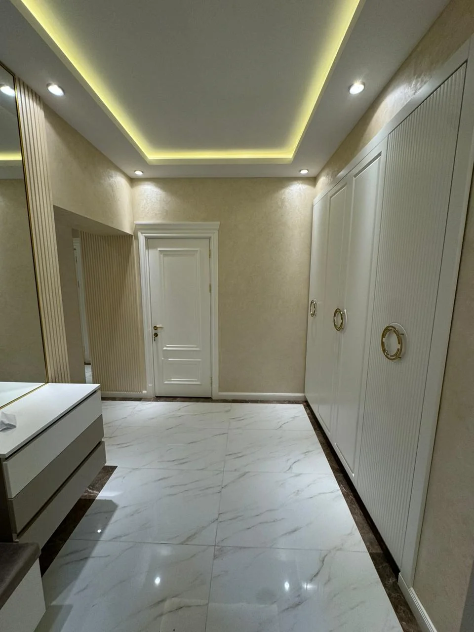 Kirayə 3 otaqlı Mənzil 110 m² Nərimanov r.