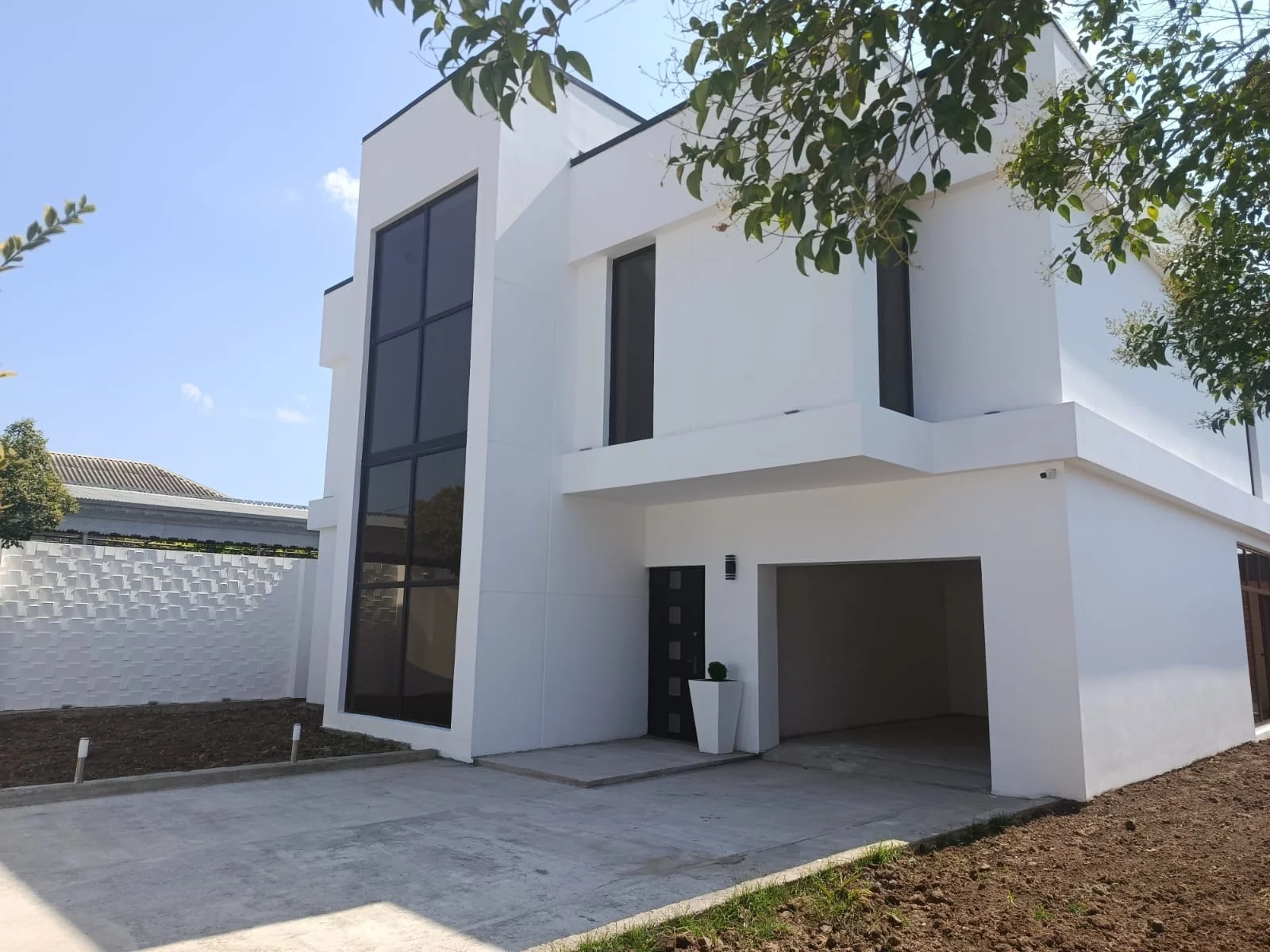 Şirvan şəhərinin mərkəzində villa