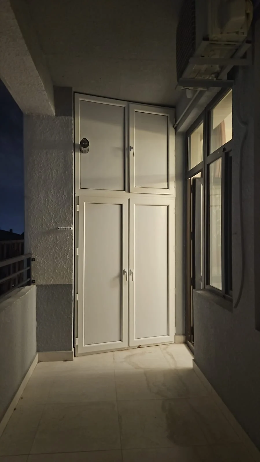 Kirayə 2 otaqlı Mənzil 80 m² Nəsimi r.