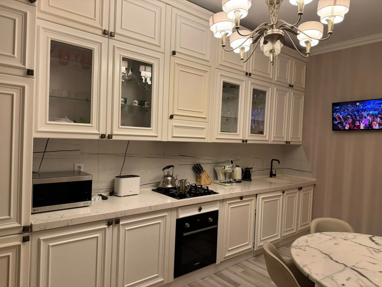 Kirayə 3 otaqlı Mənzil 120 m² Nəsimi r.
