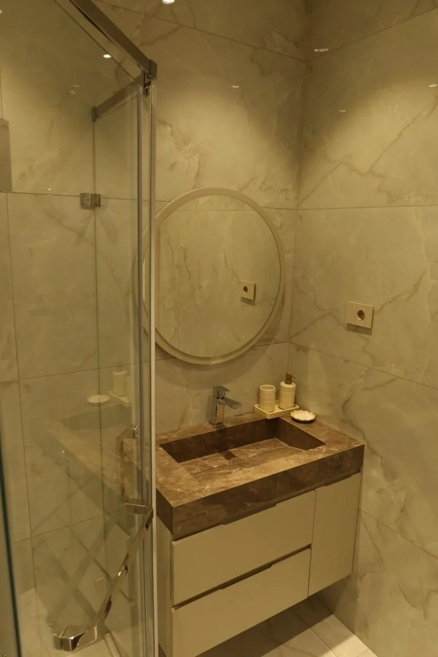 Kirayə 2 otaqlı Mənzil 75 m² Yasamal r. Elmlər Akademiyası m. – şəkil 3