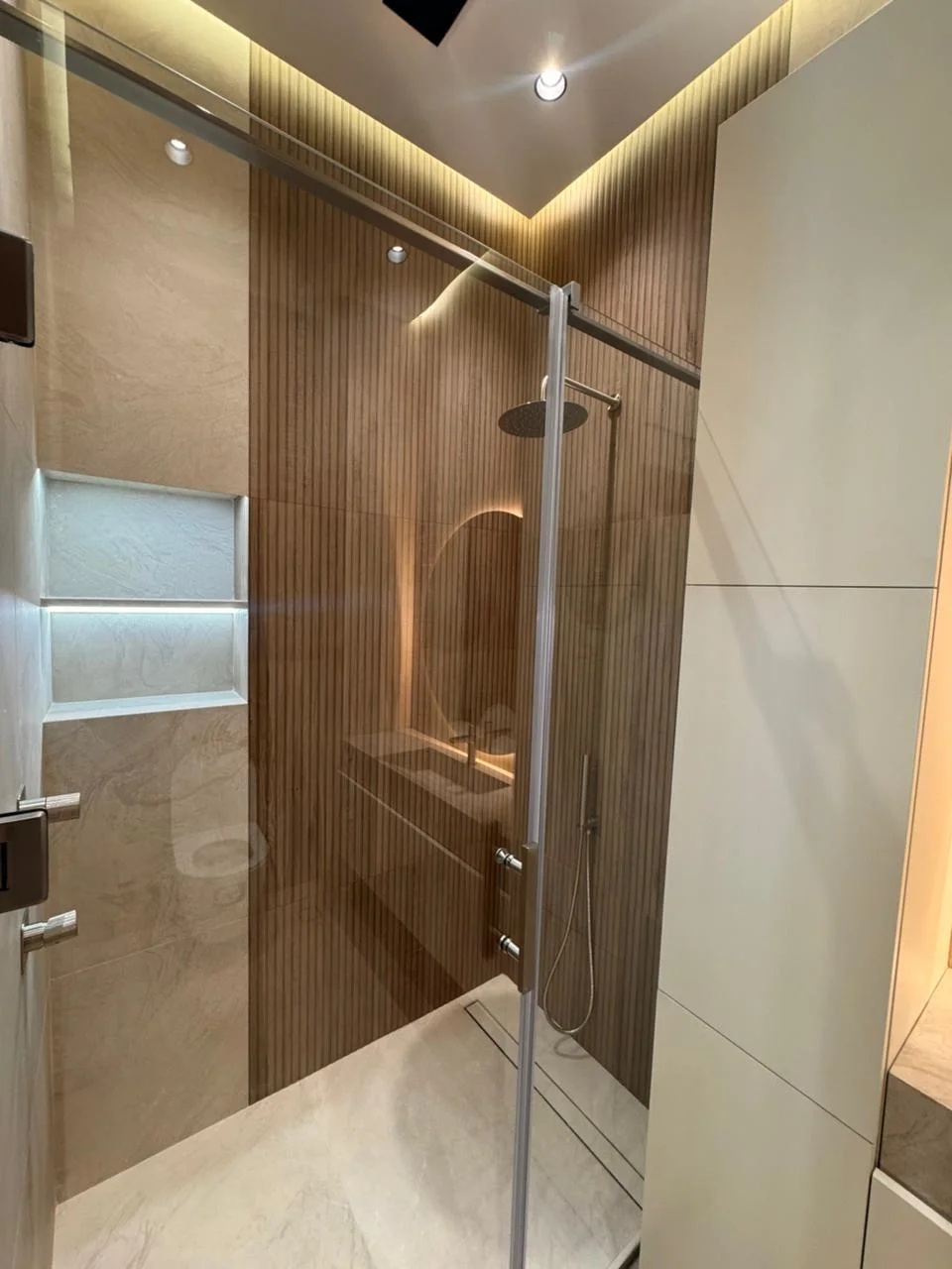 Kirayə 3 otaqlı Mənzil 110 m² Xətai r.