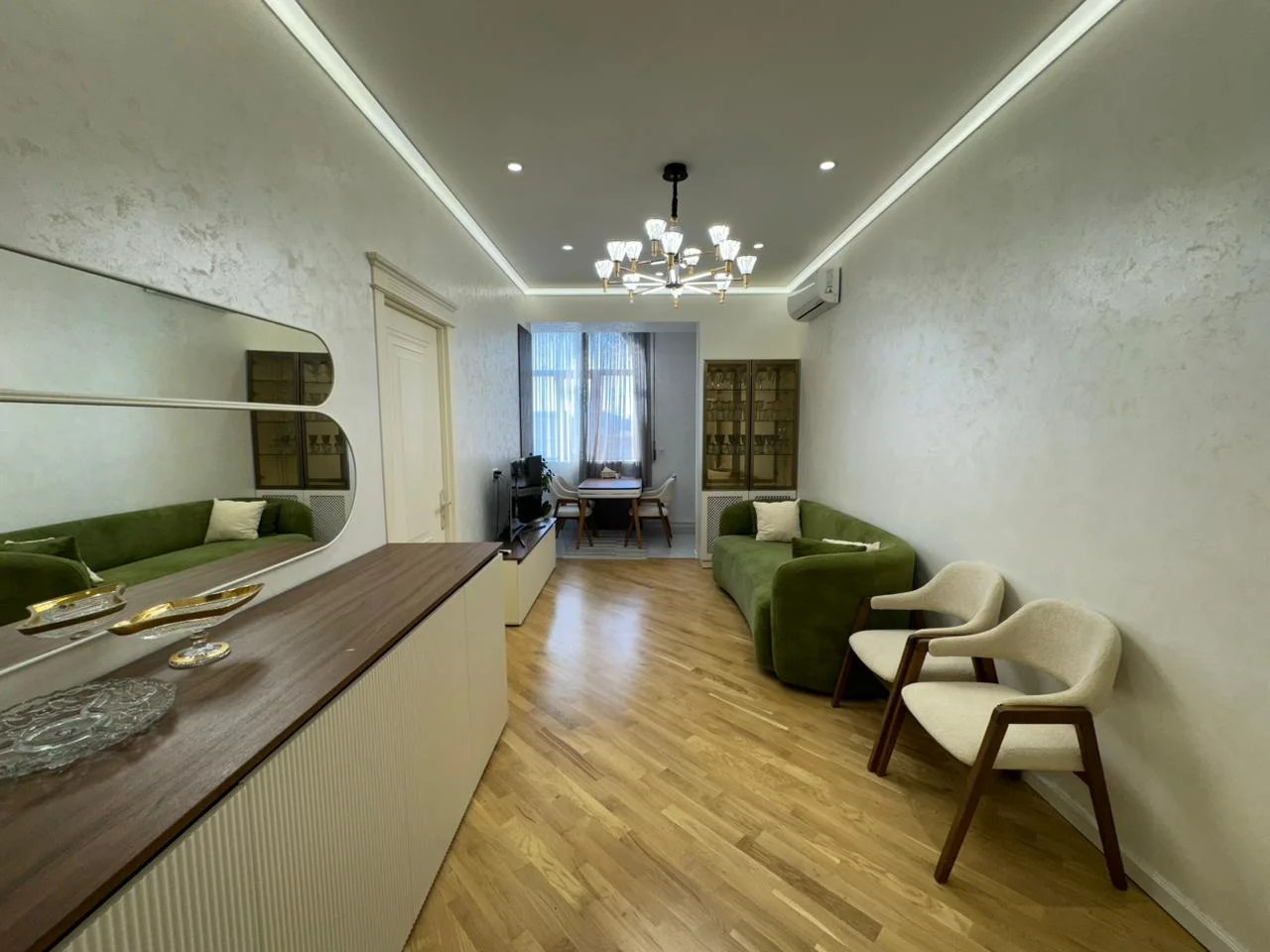 Kirayə 2 otaqlı Mənzil 95 m² Nərimanov r.