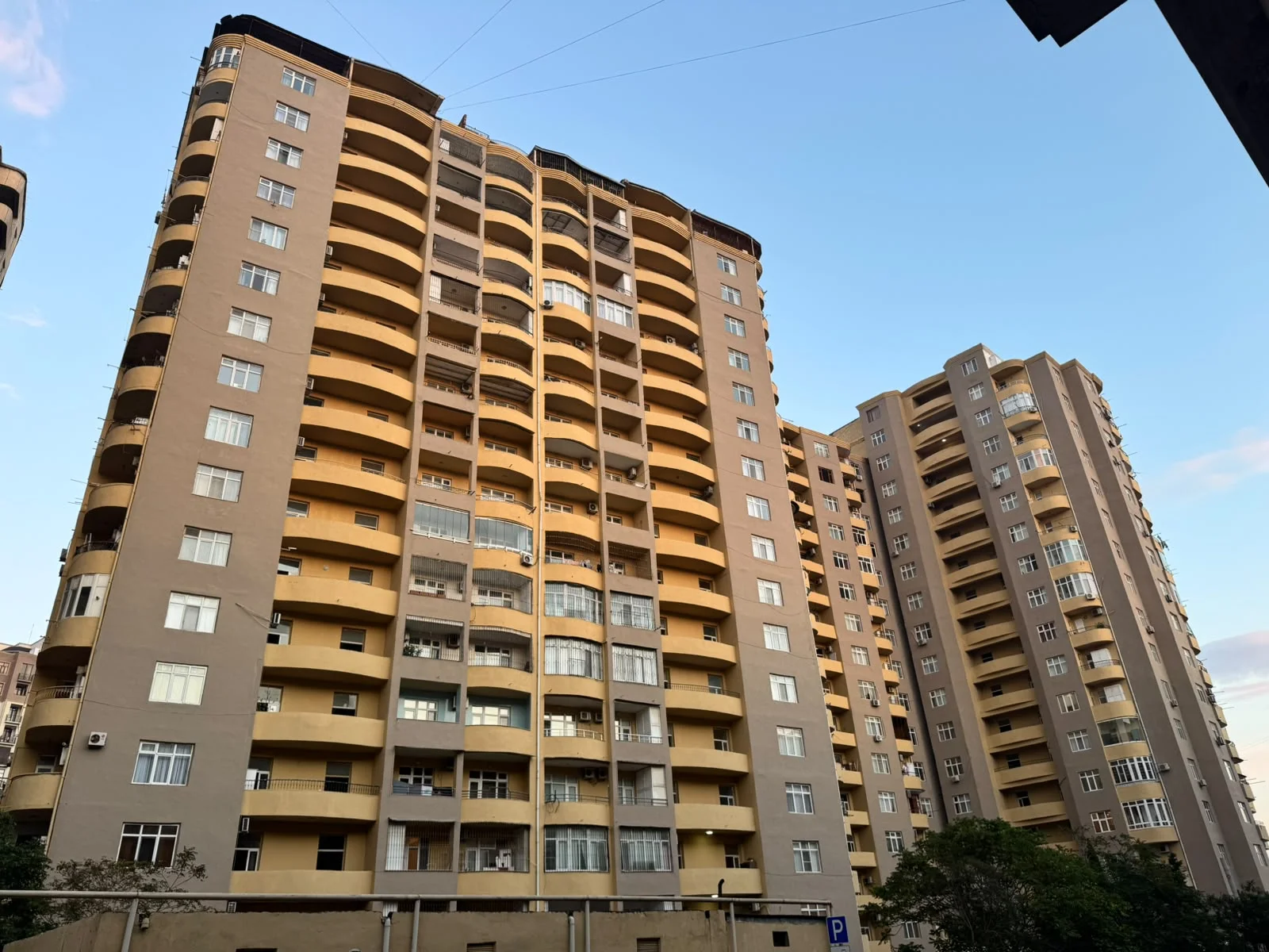 Satılır 4 otaqlı Mənzil 159 m² Nərimanov r. Gənclik m. – şəkil 1