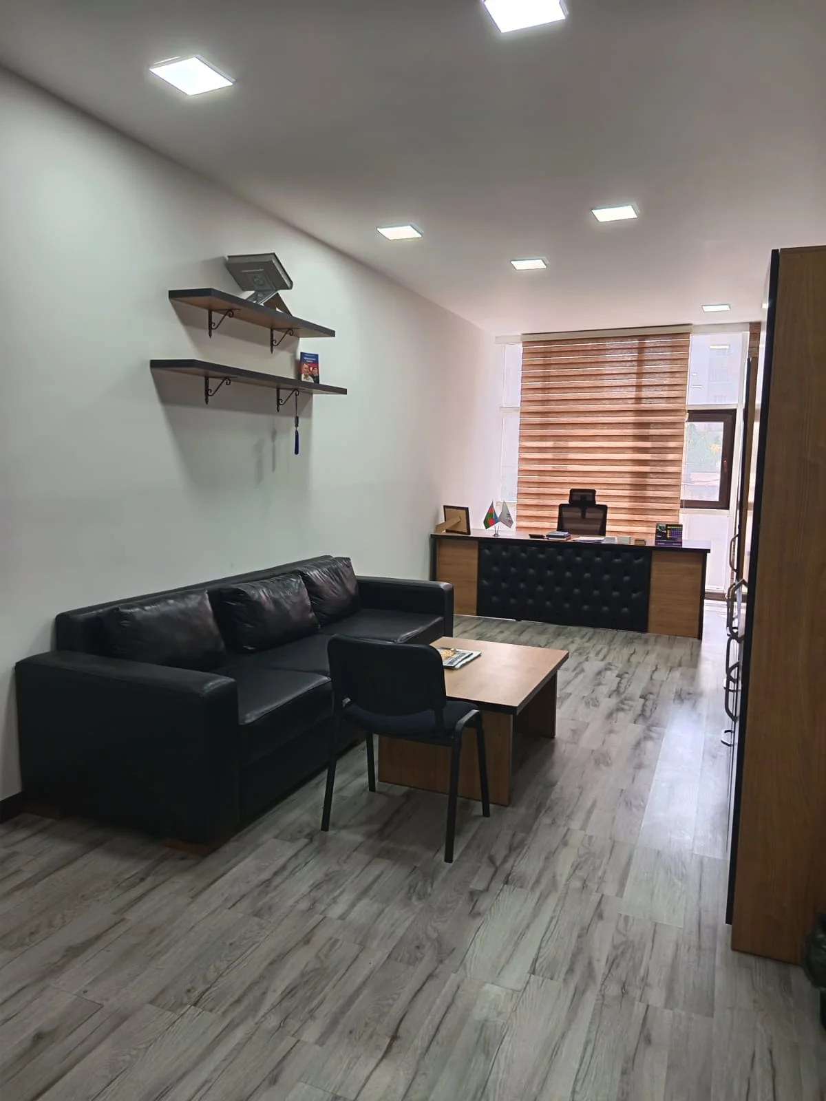 İcarəyə verilir 2 otaqlı ofis 64 m²
