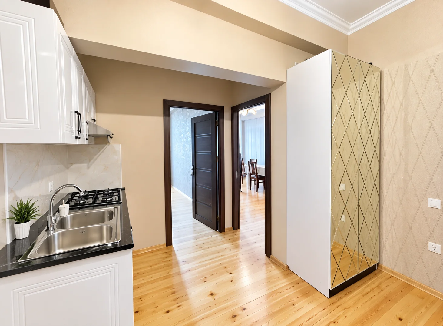 Kirayə 2 otaqlı Mənzil 65 m² Nərimanov r.
