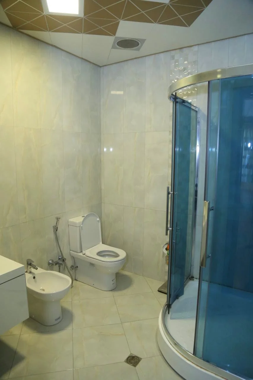 Kirayə 4 otaqlı Mənzil 270 m² Xətai r.