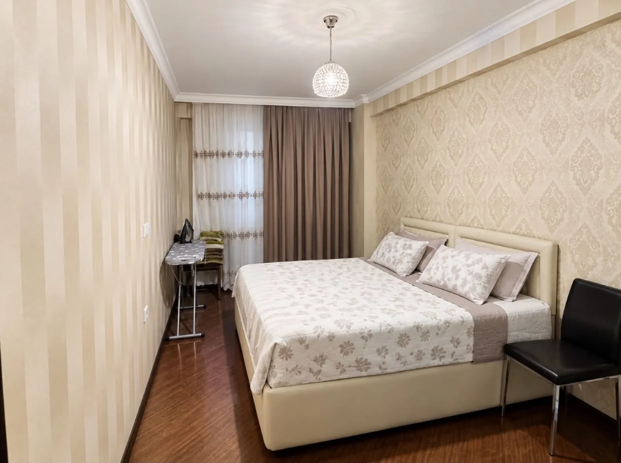 Kirayə 3 otaqlı Mənzil 120 m² Yasamal r.