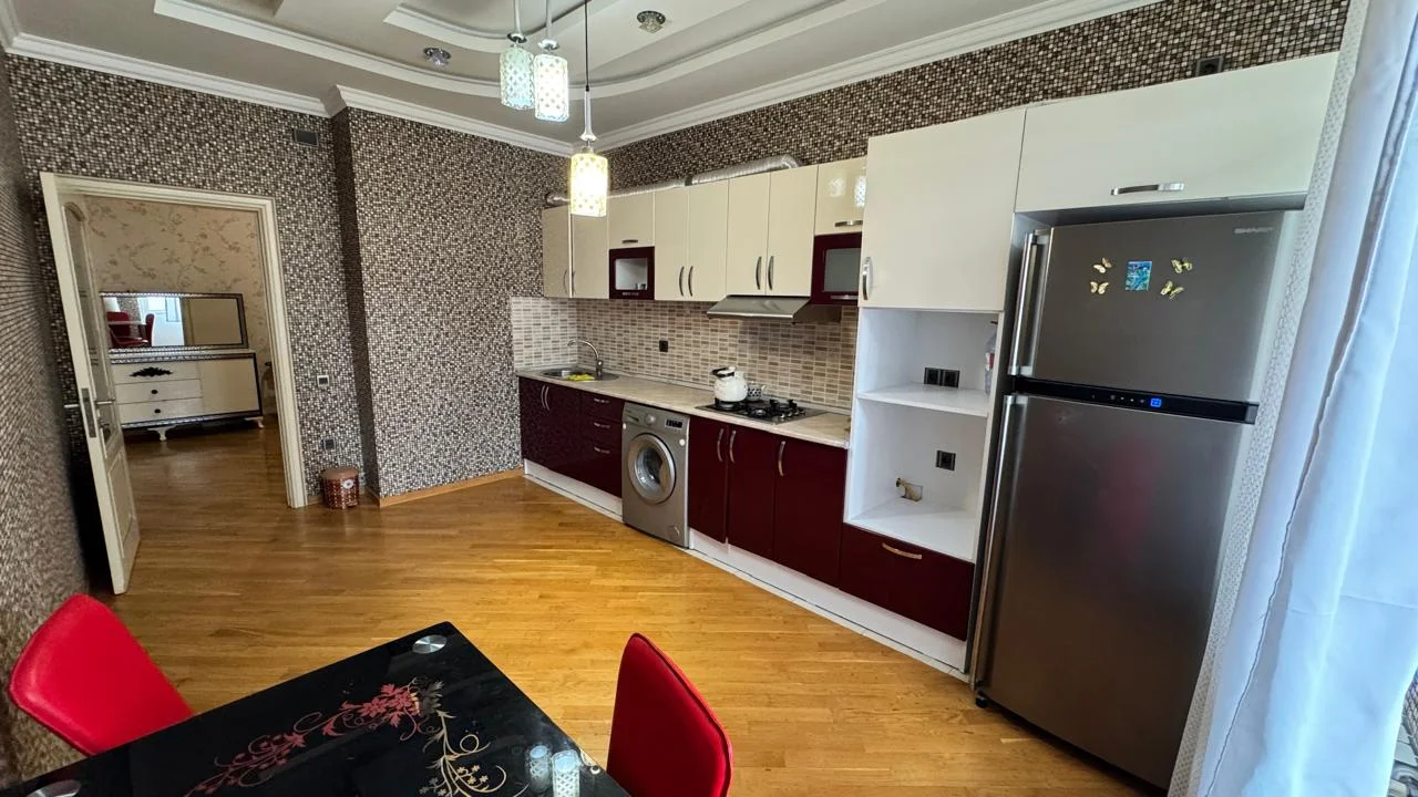Kirayə 2 otaqlı Mənzil 95 m² Nərimanov r. Nərimanov m. – şəkil 4